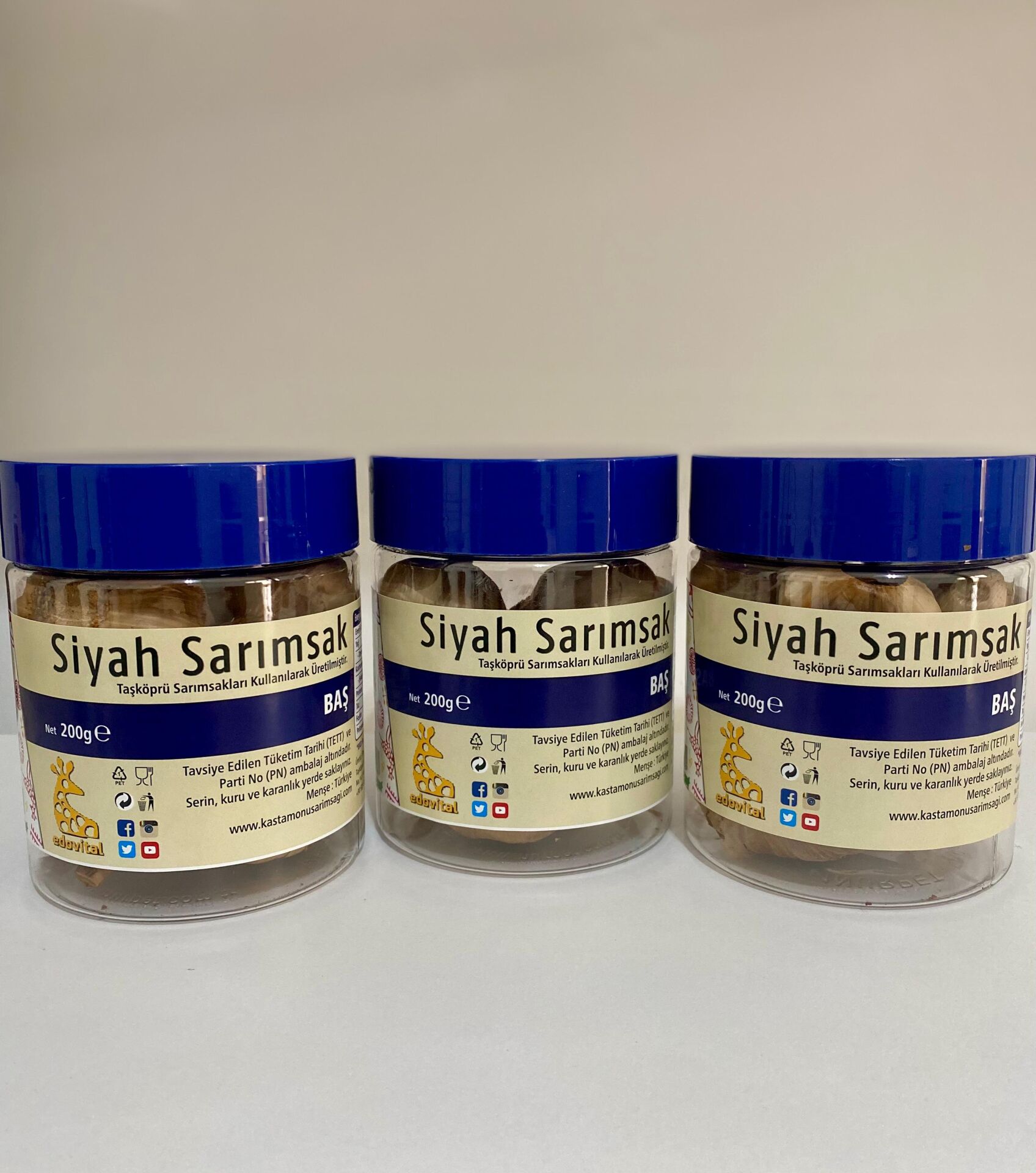 Siyah Sarımsak Baş 200 gr pet kavanoz x 3 adet